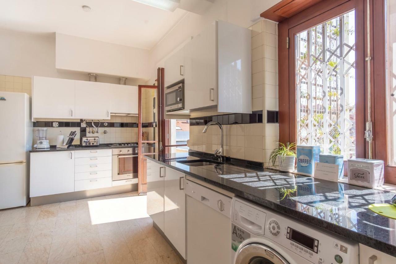 Lv Premier Apartments Anjos- Ar1 Lisbon Luaran gambar